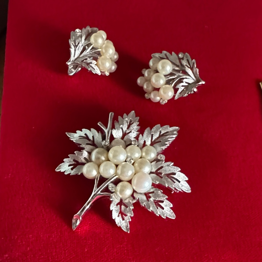 Trifari Silver and Pearl Leaf Brooch Set